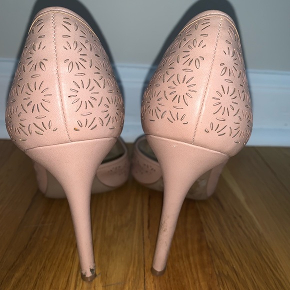 Jessica Simpson heels - Picture 6 of 6